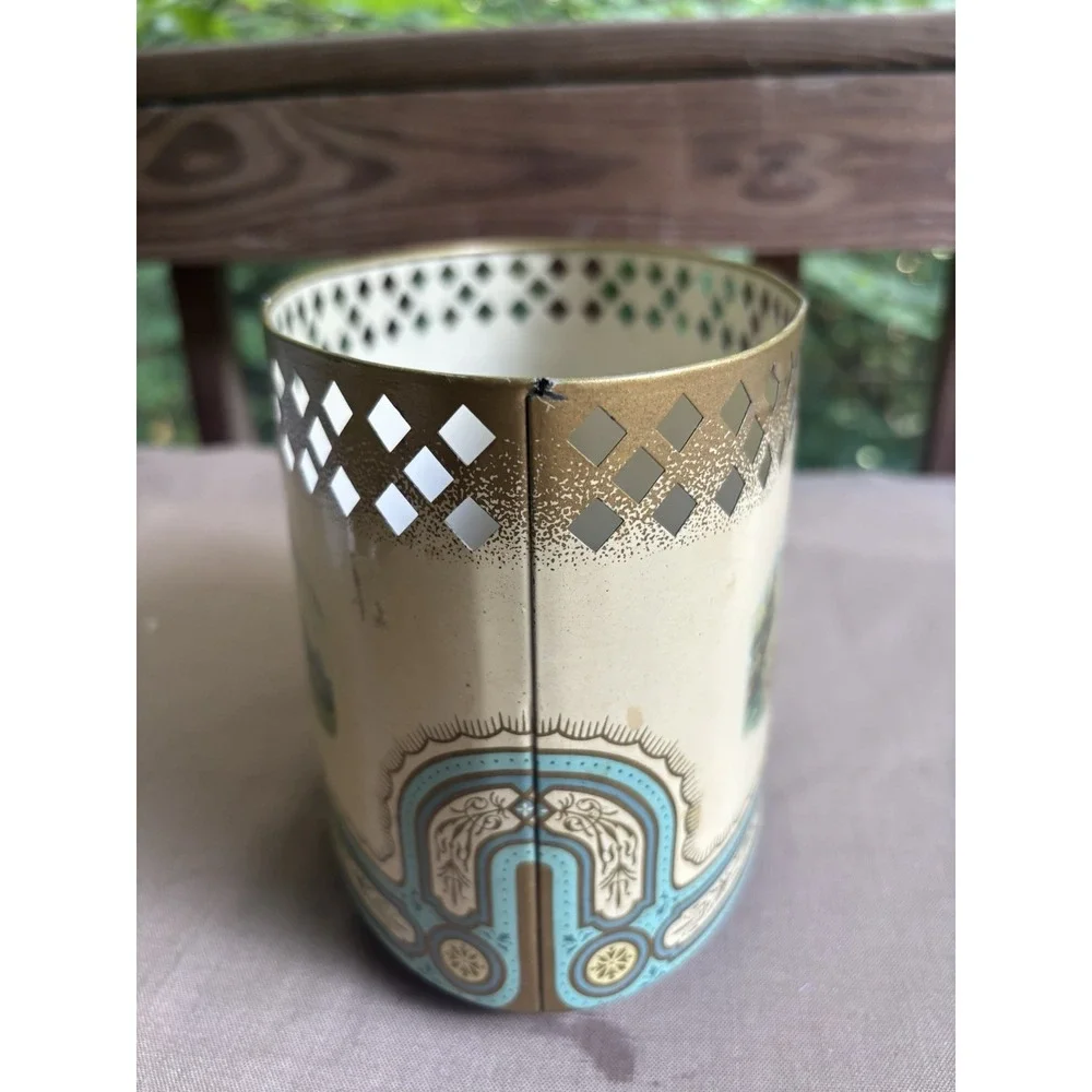 Vintage 1950's Baret Ware Tin Regal Raby & Alnwick Castles England Desk Basket
